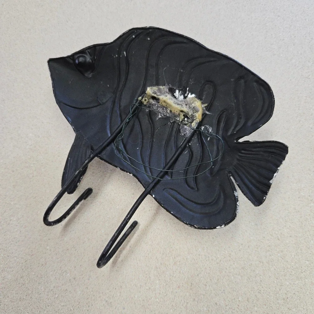 VTG Capiz Shell Angel Fish Wall Hook Iridescent Blue Green Tropical Beach Decor